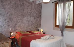 Nice home in La Roche St Secret with 3 Bedrooms, WiFi and Outdoor swimming pool