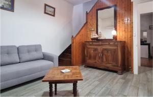 Nice home in La Rochelle with 3 Bedrooms