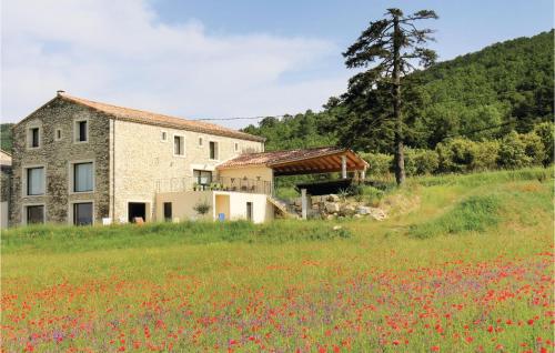 Nice home in La Touche with WiFi, Indoor swimming pool and Swimming pool