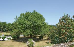 Nice home in Ladornac with 2 Bedrooms, Private swimming pool and Outdoor swimming pool
