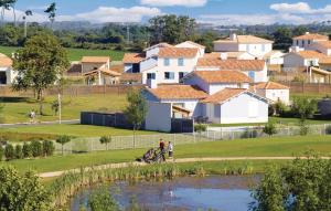 Nice home in LAiguillon Sur Vie with 4 Bedrooms and Outdoor swimming pool