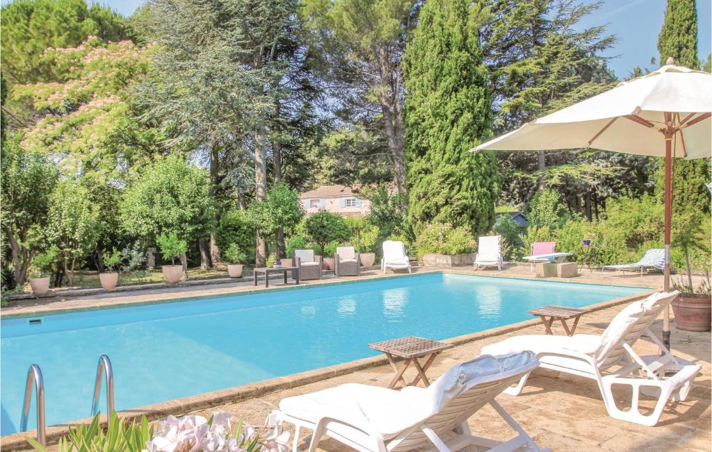 Maison de vacances Nice home in Lanon de Provence with 2 Bedrooms, WiFi and Outdoor swimming pool  13680 Lançon-Provence