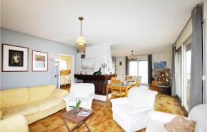 Nice home in Le Boulou with 3 Bedrooms, WiFi and Private swimming pool