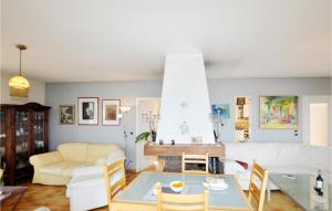 Nice home in Le Boulou with 3 Bedrooms, WiFi and Private swimming pool