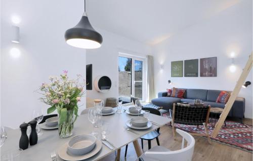 Nice home in Lembruch-Dmmer See with 3 Bedrooms, Sauna and Indoor swimming pool