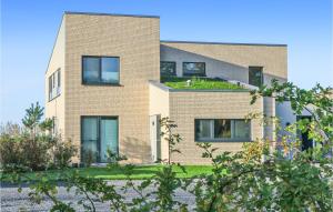 Nice home in Lembruch-Dmmer See with 5 Bedrooms, Indoor swimming pool and WiFi
