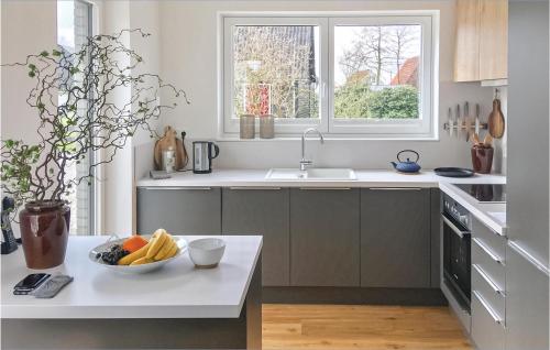Nice home in Lembruch-Dmmer See with Sauna, WiFi and Indoor swimming pool