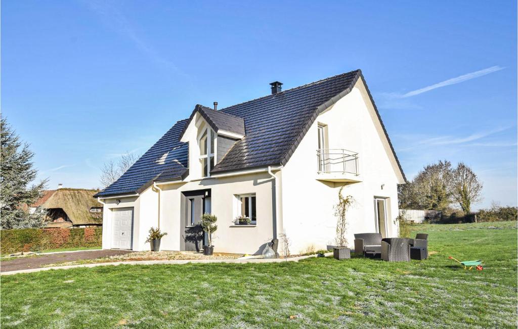 Maison de vacances Nice home in Lyons-la-Fort with 4 Bedrooms and WiFi  27480 Lyons-la-Forêt