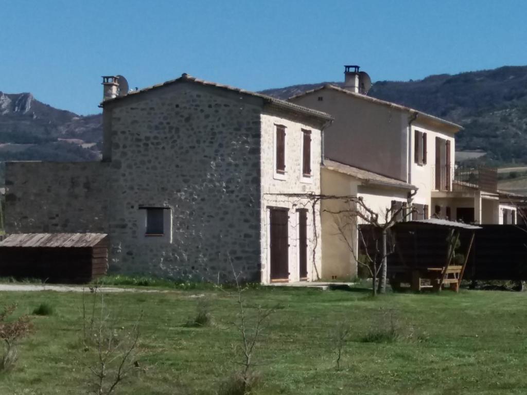 Nice home in Lzardrieux with 3 Bedrooms and WiFi