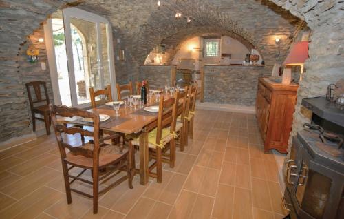 Nice home in Malbosc with 3 Bedrooms and Outdoor swimming pool
