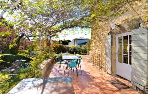 Nice home in Mejannes les Als with WiFi, Private swimming pool and Outdoor swimming pool
