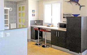 Nice home in Moelan sur Mer with WiFi, Private swimming pool and Indoor swimming pool