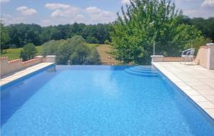 Nice home in Montignac Le Coq with 2 Bedrooms, WiFi and Outdoor swimming pool