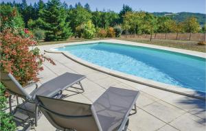 Nice home in Montignac with 3 Bedrooms, WiFi and Outdoor swimming pool
