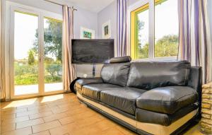 Nice home in Montignargues with Outdoor swimming pool, WiFi and 4 Bedrooms