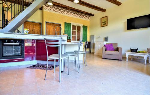 Nice home in Mornas with 2 Bedrooms and WiFi