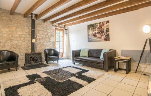 Nice home in Nanclars with 2 Bedrooms, WiFi and Outdoor swimming pool