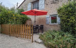 Nice home in Nanclars with 2 Bedrooms, WiFi and Outdoor swimming pool