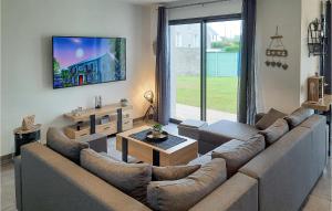 Nice home in Plouguerneau with 3 Bedrooms and WiFi