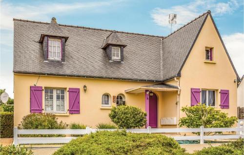 Nice home in Pommeret with Sauna, Internet and Outdoor swimming pool