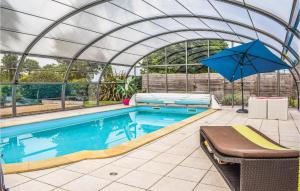 Nice home in Pommeret with Sauna, Internet and Outdoor swimming pool