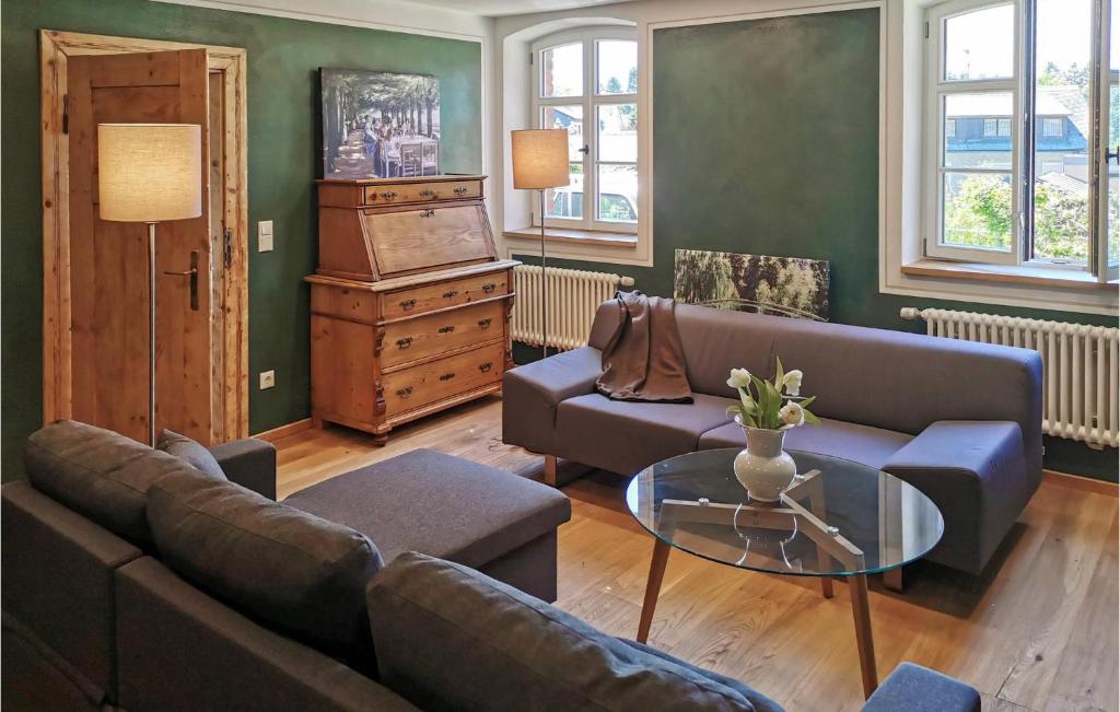 Nice home in Presseck with WiFi and 3 Bedrooms , 95355 Presseck