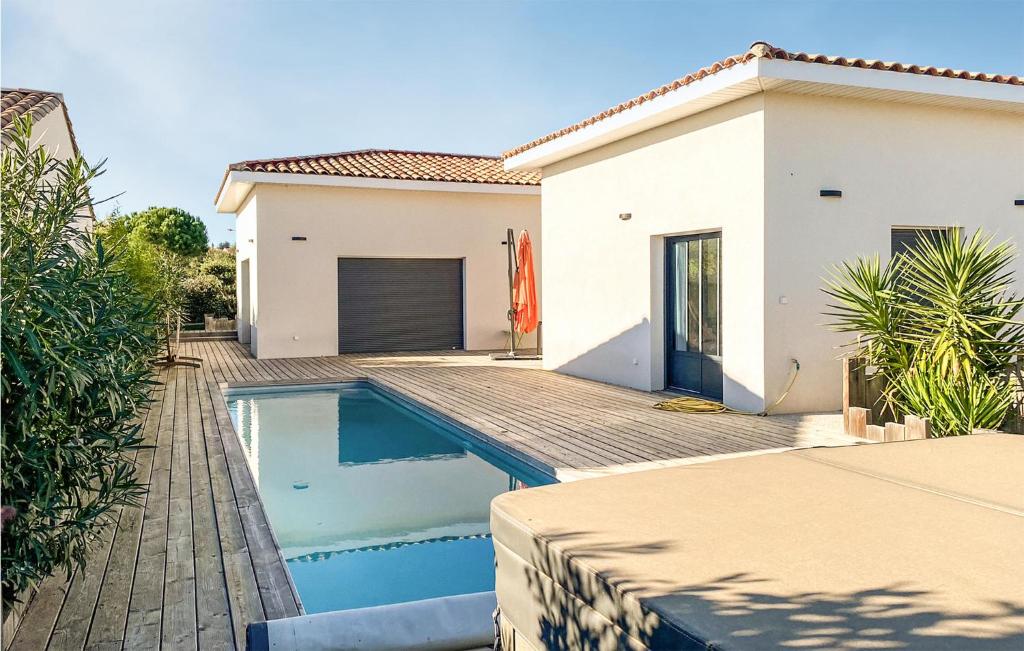 Maison de vacances Nice home in Puimisson with Outdoor swimming pool, WiFi and Private swimming pool  34480 Puimisson