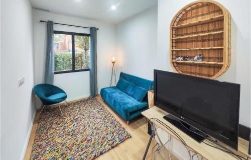 Nice home in Puimisson with Outdoor swimming pool, WiFi and Private swimming pool