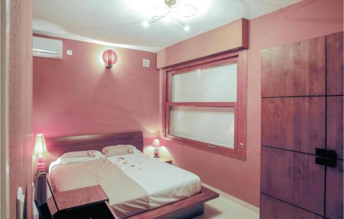 Nice home in Rayol-Canadel-sur-Mer with 2 Bedrooms, WiFi and Outdoor swimming pool