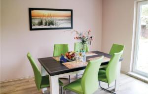 Nice home in Rostock-Rvershagen with 2 Bedrooms and WiFi