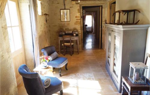 Nice home in RUFFEY LES BEAUNE with 2 Bedrooms and WiFi