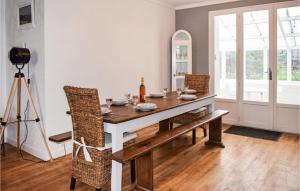 Nice home in Sables d'or les Pins w/ 3 Bedrooms