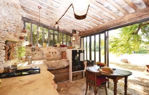 Nice home in Saignon with 1 Bedrooms and WiFi