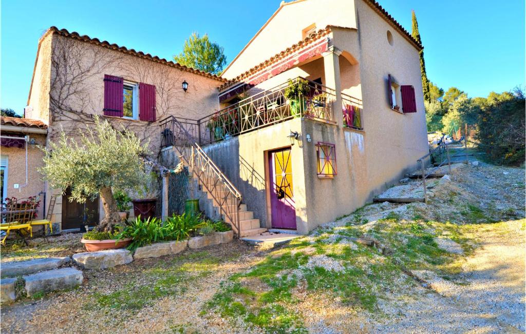 Maison de vacances Nice home in Saint-Christol-les-Ale with 3 Bedrooms, Private swimming pool and Outdoor swimming pool  30380 Saint-Christol-lès-Alès