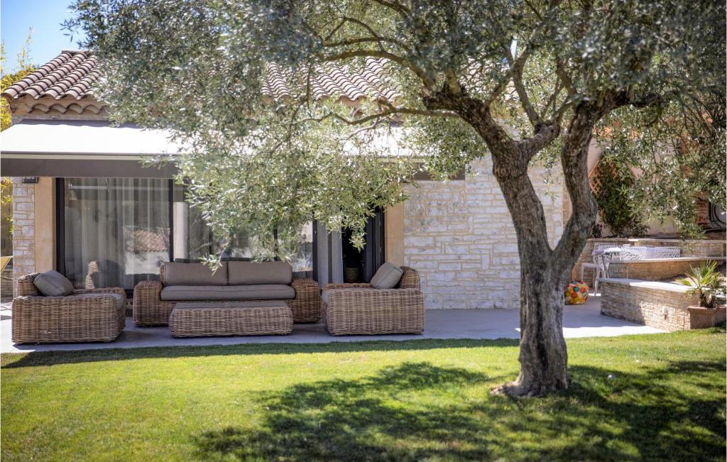 Maison de vacances Nice home in Saint-Julien-de-Peyrol with Outdoor swimming pool and WiFi  30760 Saint-Julien-de-Peyrolas