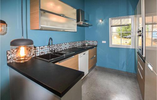 Nice home in Saint-Julien-de-Peyrol with Outdoor swimming pool and WiFi