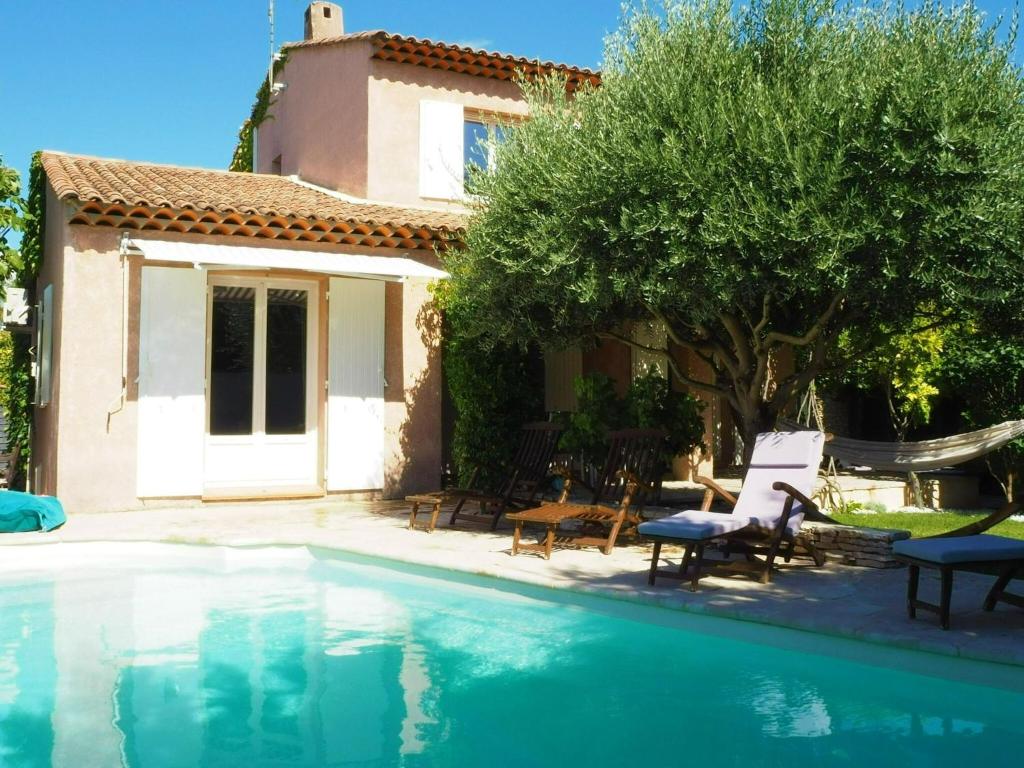 Nice home in Saint Thome with 3 Bedrooms, WiFi and Outdoor swimming pool
