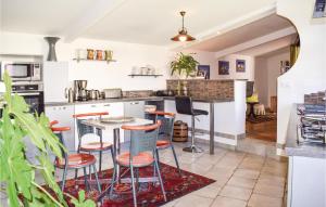 Nice home in Santec with 3 Bedrooms and WiFi