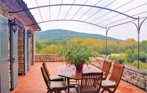 Nice home in St Martin De castillon with 3 Bedrooms, Private swimming pool and Outdoor swimming pool