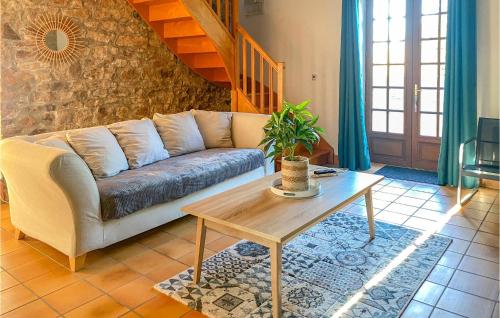 Nice home in St, Pierre Langers with 2 Bedrooms and WiFi