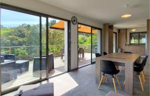 Nice home in taglio Isolaccio with Outdoor swimming pool, Private swimming pool and 3 Bedrooms
