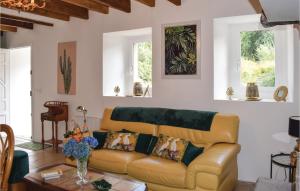 Nice home in Trezeny w/ 3 Bedrooms
