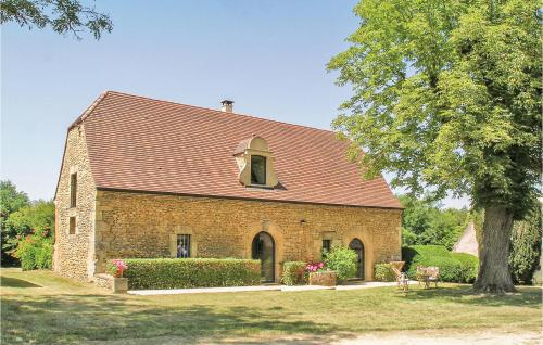 Nice home in Valojoulx with 2 Bedrooms, WiFi and Outdoor swimming pool