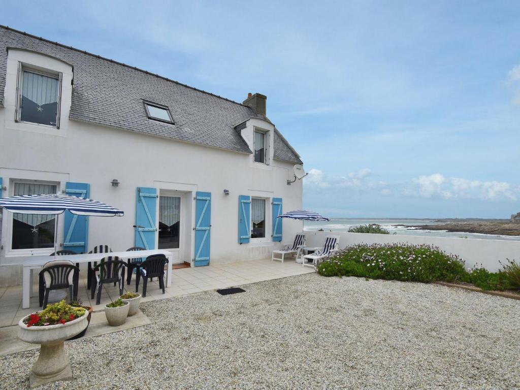 Maison de vacances Nice house a stone s throw away from the strong rocky coast  29760 Saint-Guénolé