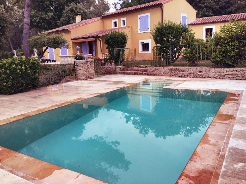 Nice House On The Canal Port Camargue 30240 Le Grau-du-Roi
