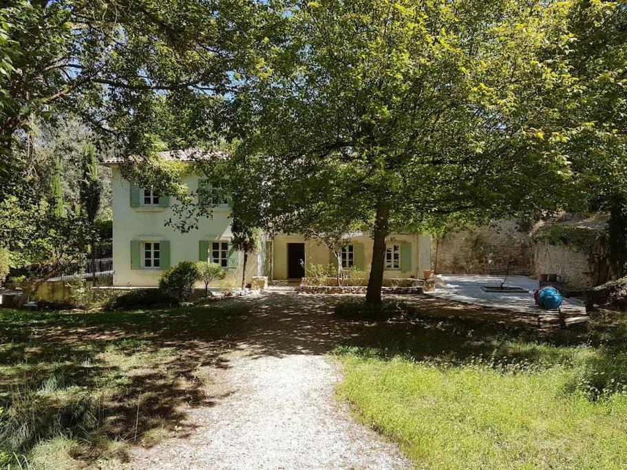 Nice house with a yard - La Rochelle - Welkeys