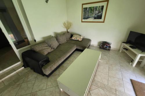 Nice House With Small Private Courtyard