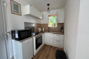 Nice Peaceful House With Garden In Audenge!