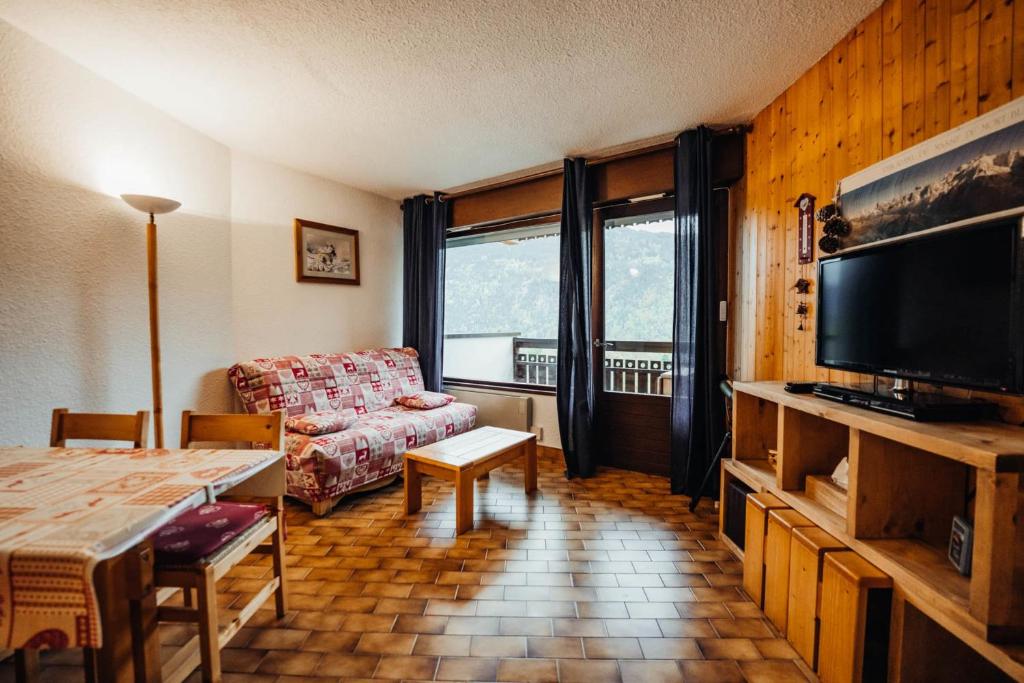 Maison de vacances Nice Studio with balcony ski-in ski-out chairlift 5 mins walk 215 IMPASSE DES BICHES 74170 Saint-Gervais-les-Bains