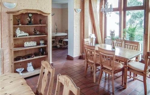 Nine-Bedroom Holiday Home in Petershagen OT Frille